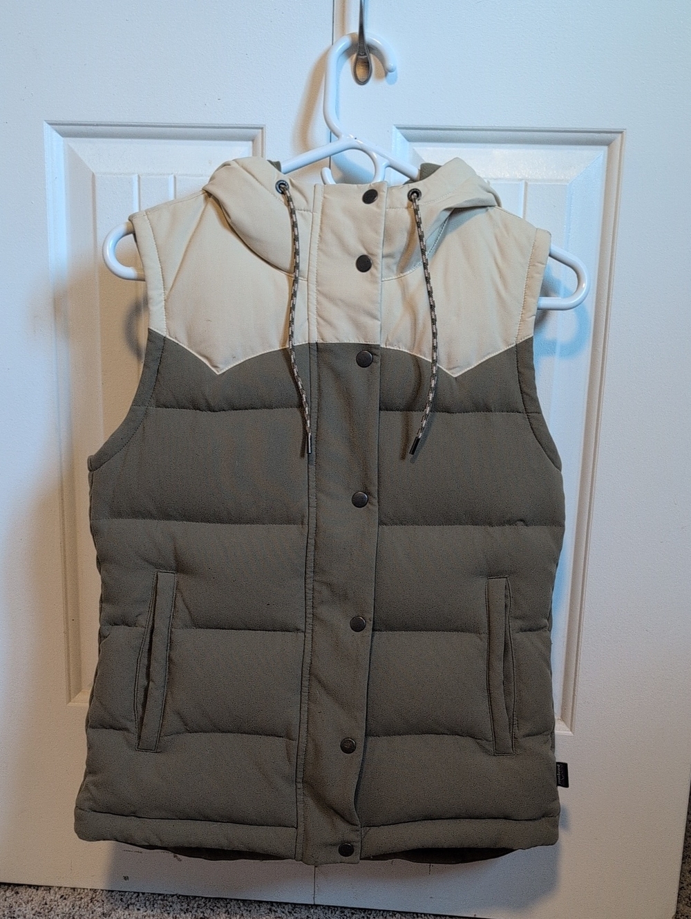 Patagonia Olive Green and Cream Hooded Vest